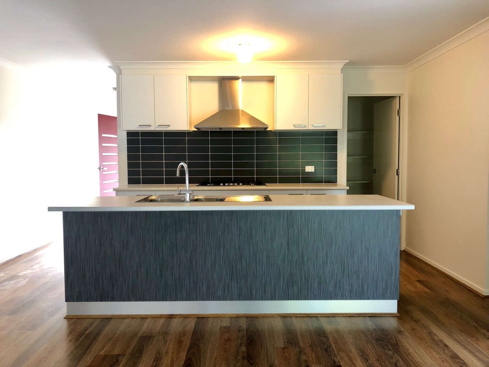 74 Riverboat Drive THURGOONA 2