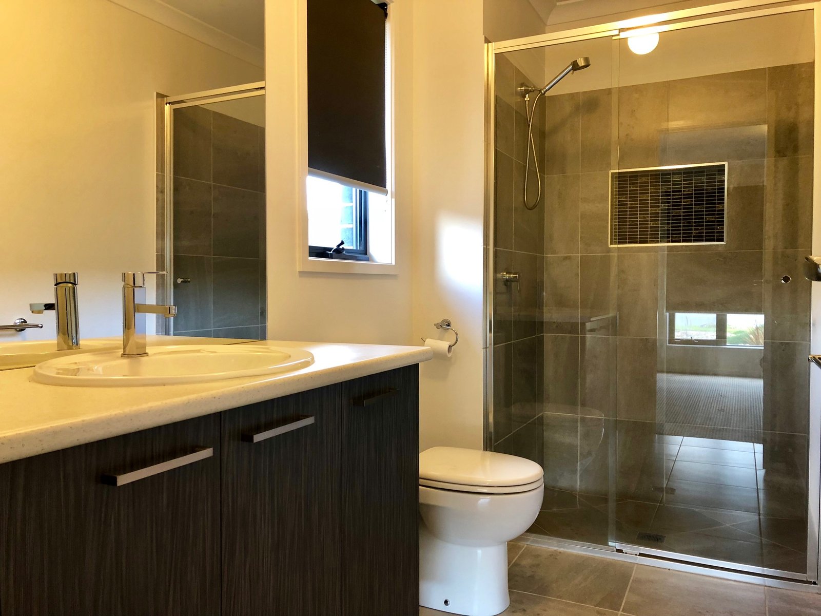 74 Riverboat Drive THURGOONA 9