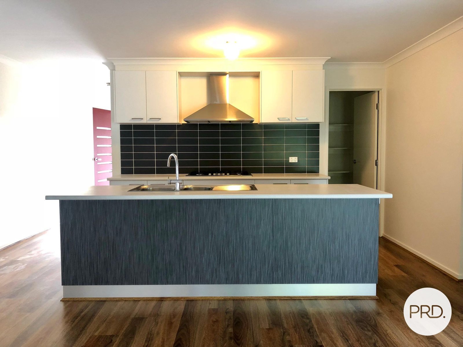 74 Riverboat Drive THURGOONA 3