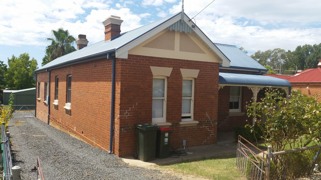 74 Russell Street TUMUT 2