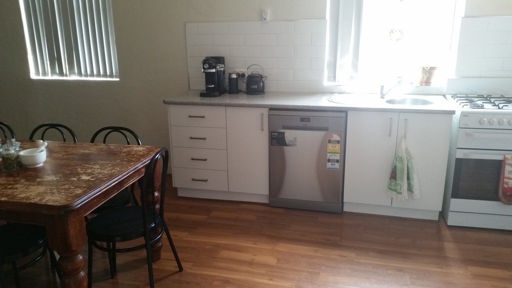 74 Russell Street TUMUT 4