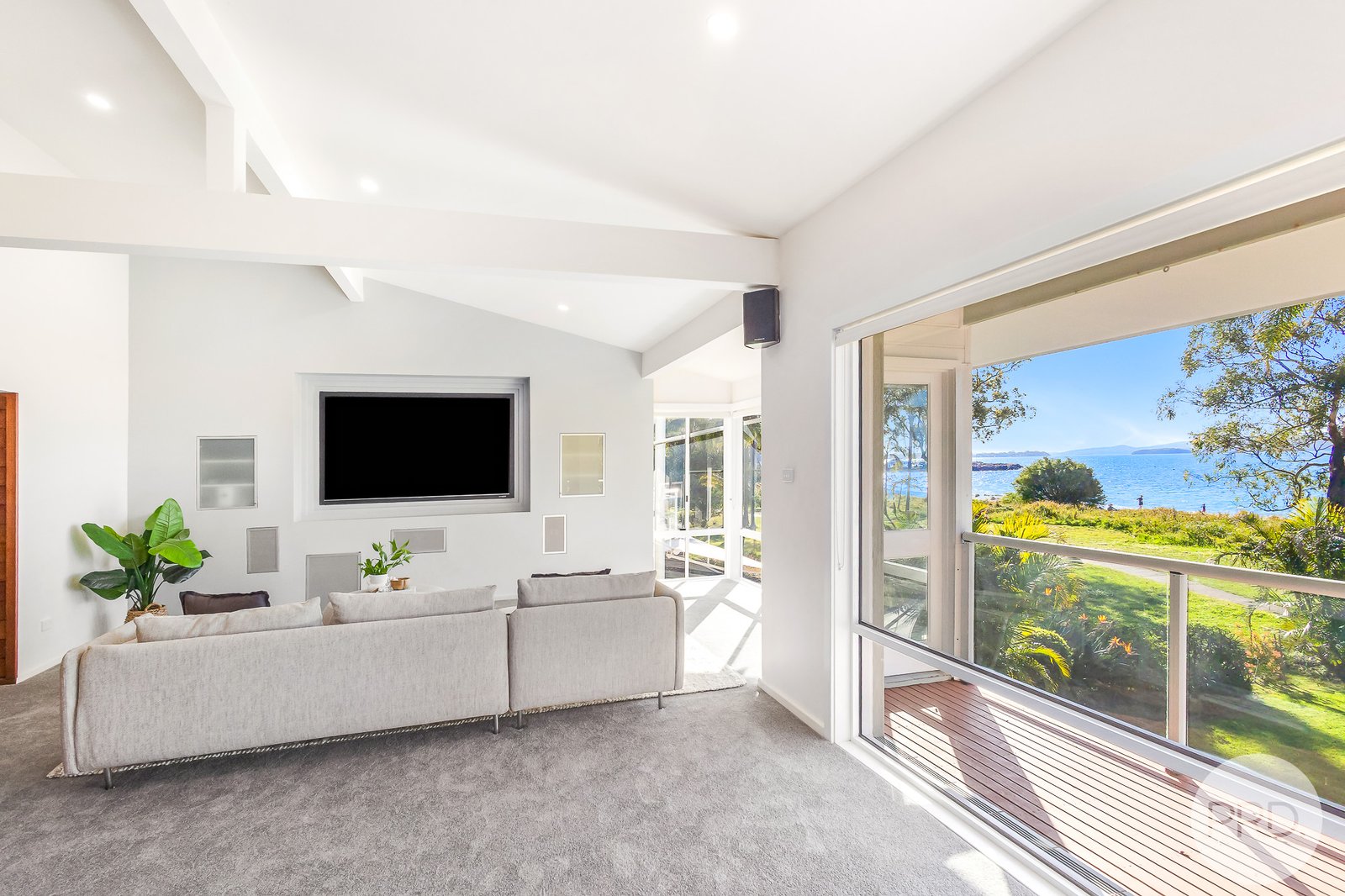 74 Sandy Point Road CORLETTE 6