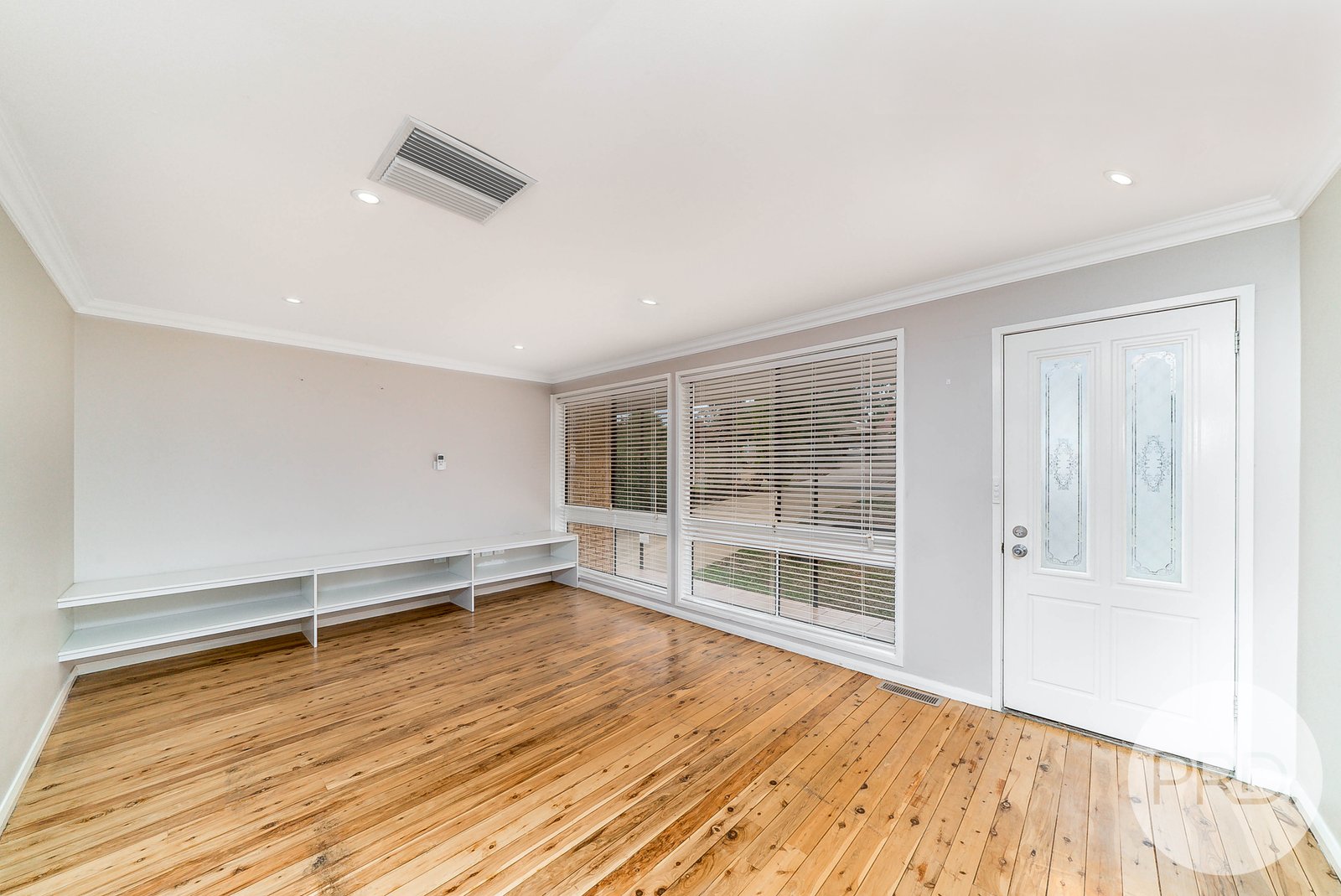 74 Simkin Crescent KOORINGAL 4