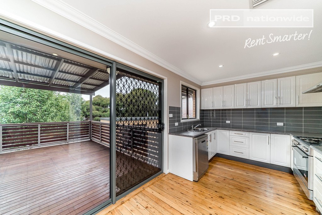 74 Simkin Crescent KOORINGAL 3