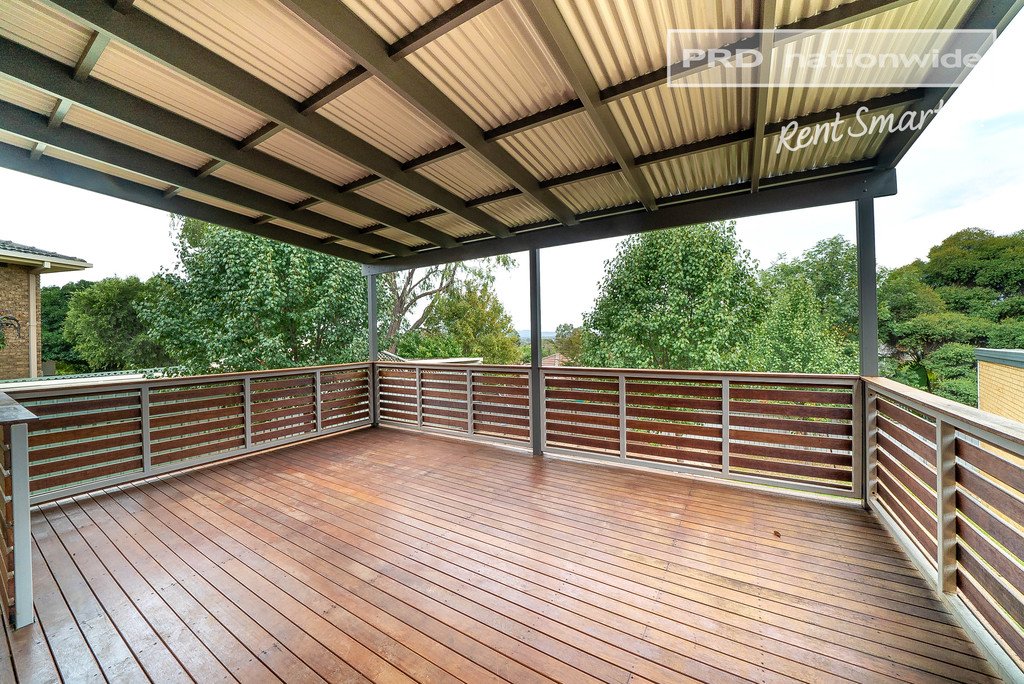 74 Simkin Crescent KOORINGAL 5