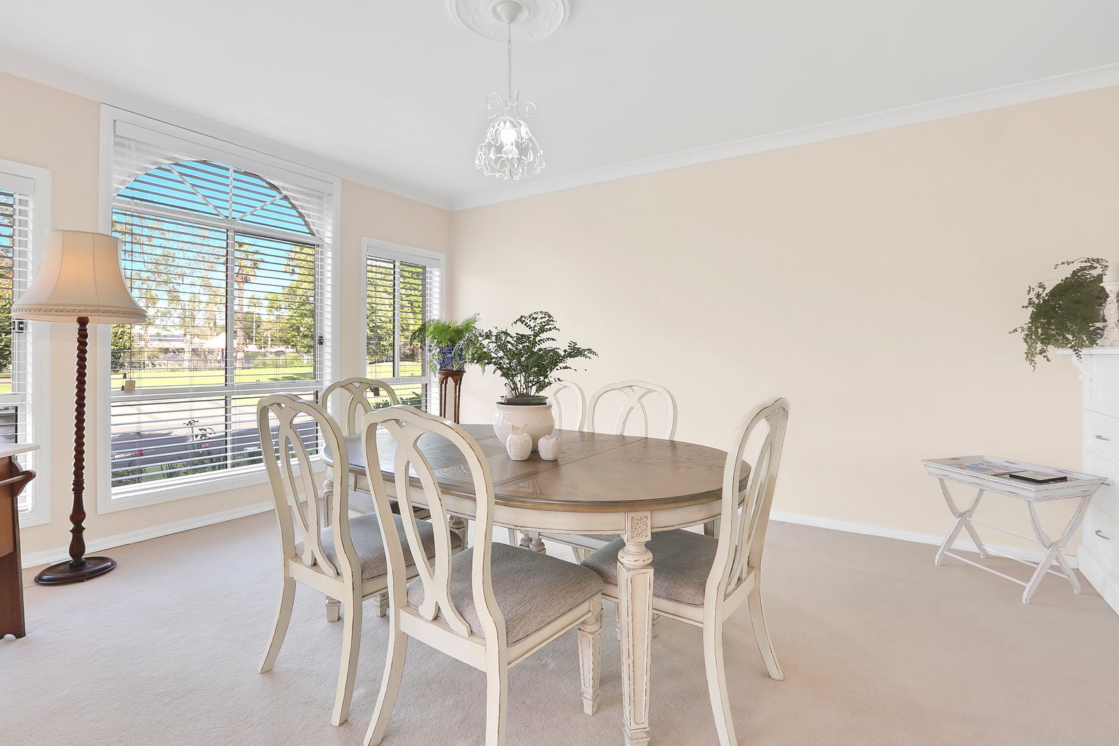 74 Stanthorpe Drive KANAHOOKA 2