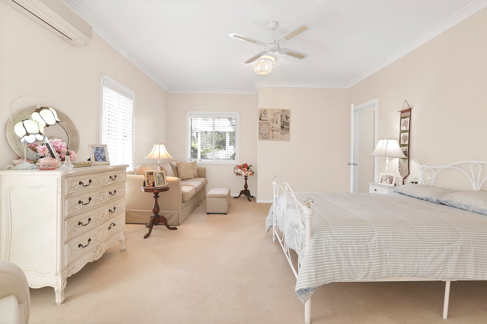 74 Stanthorpe Drive KANAHOOKA 4