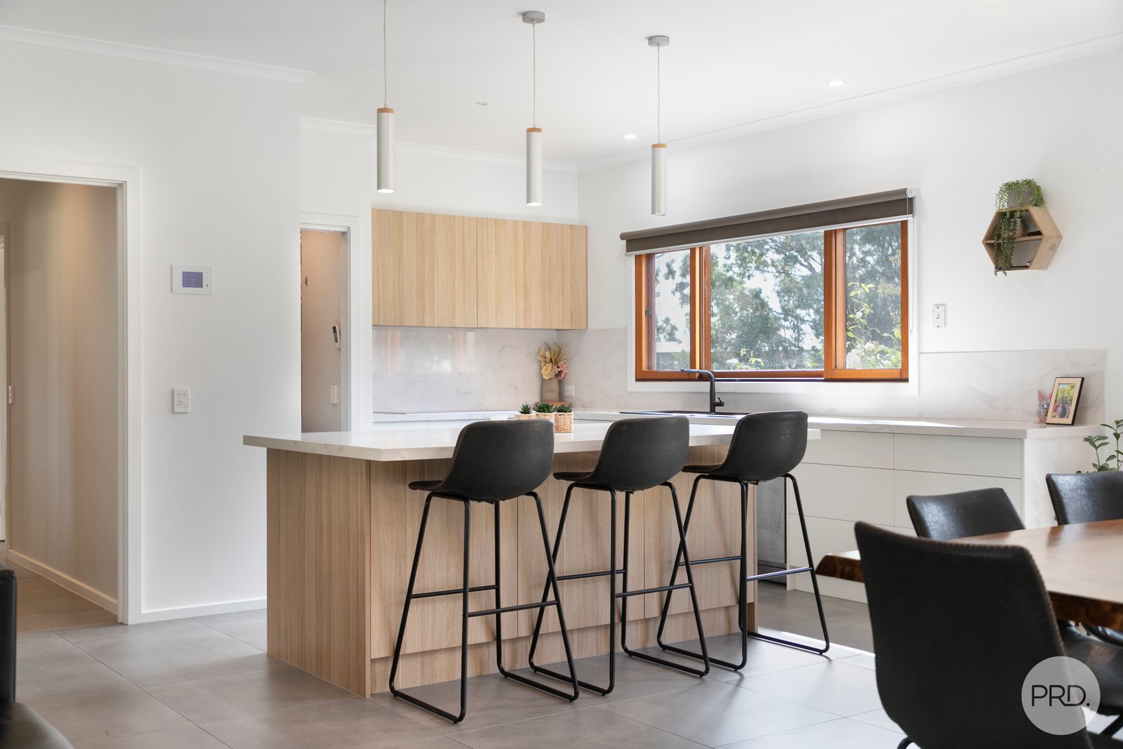 74 Taemore Close HADDON 5