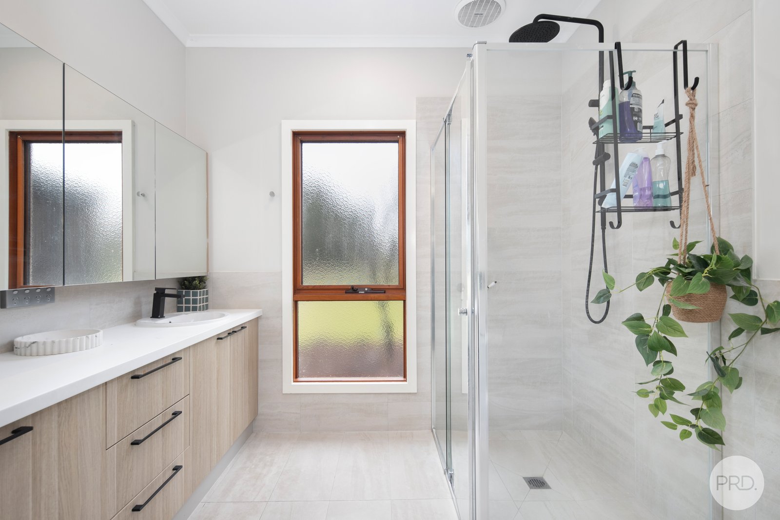 74 Taemore Close HADDON 8