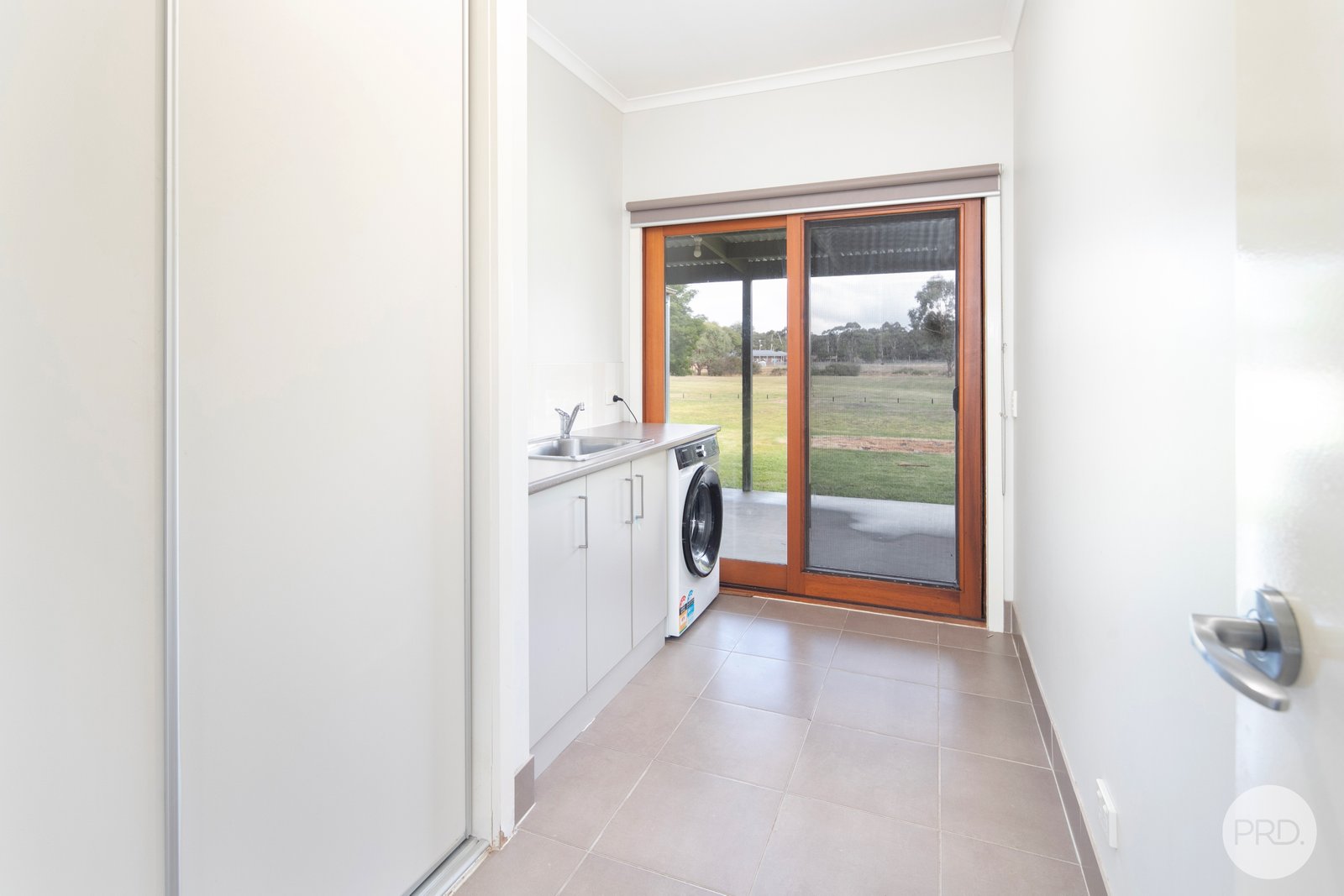 74 Taemore Close HADDON 15