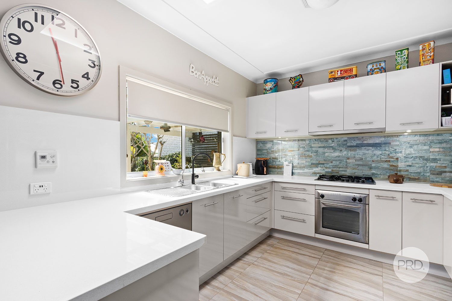 74 Valentia Avenue LUGARNO 4