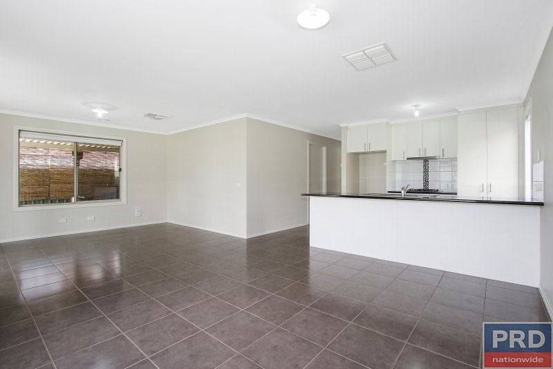 74 Victoria Cross Parade WODONGA 3