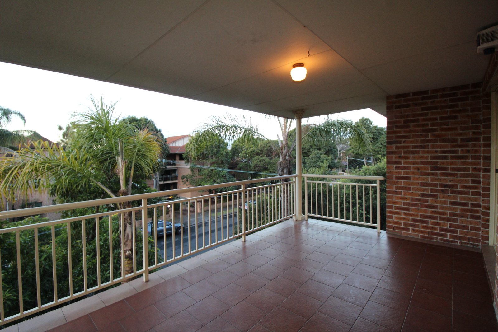 7/41-43 Hampden Street BEVERLY HILLS 9