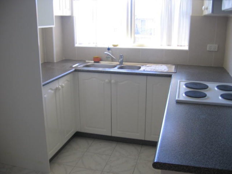 7/41-43 Hampden Street BEVERLY HILLS 4