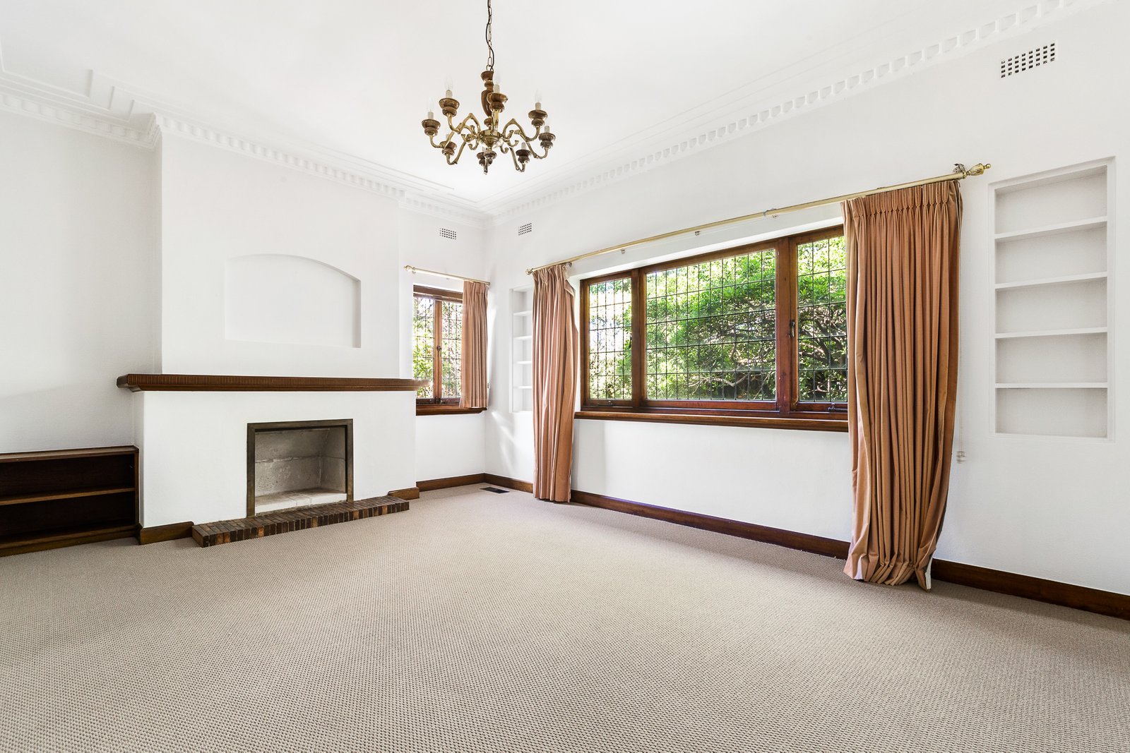 Gallery: 741 Hampton Street