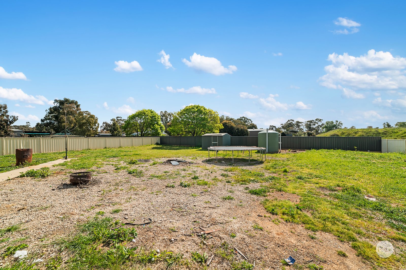 741 Midland Highway HUNTLY 17