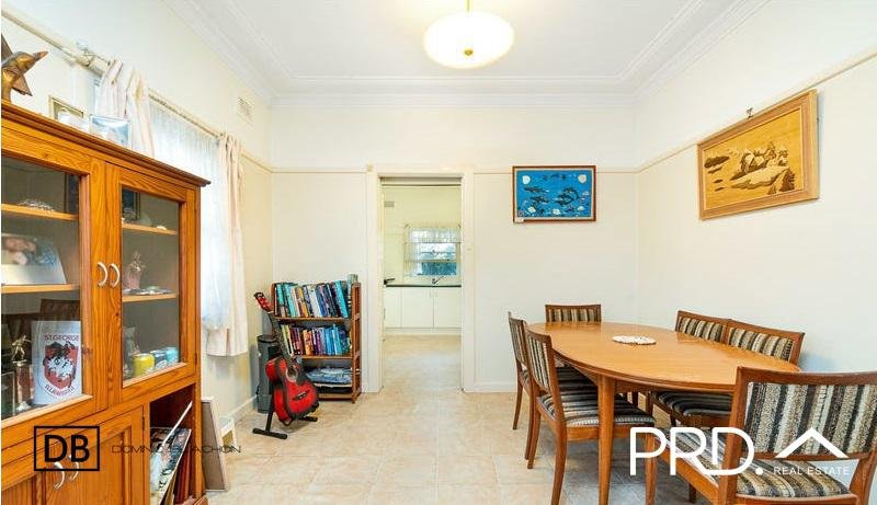 742 Henry Lawson Drive PICNIC POINT 4