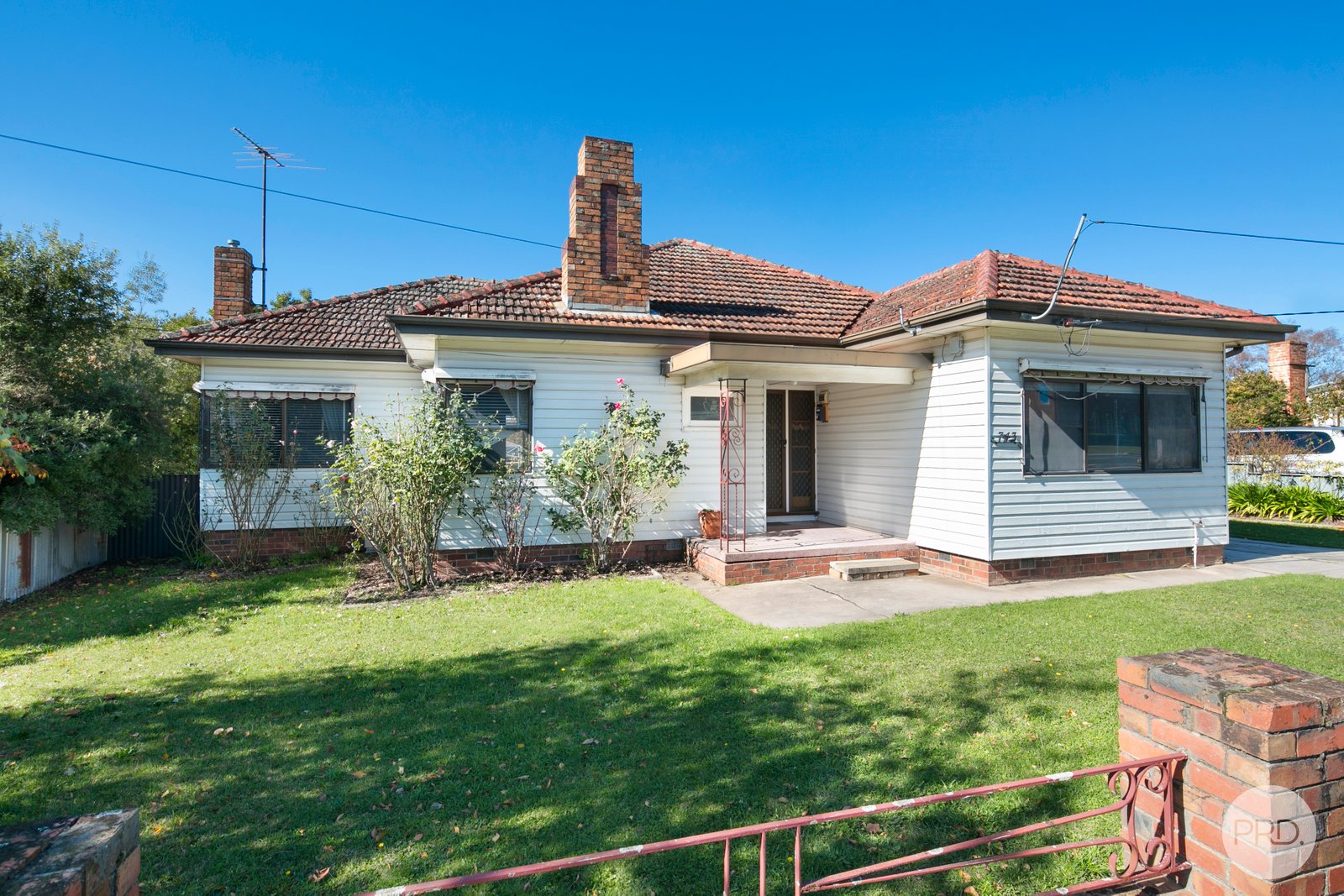 743 Geelong Road CANADIAN 1