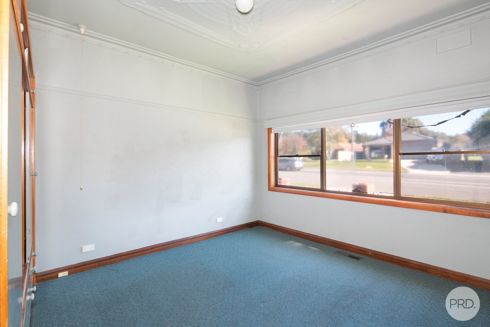 743 Geelong Road CANADIAN 7