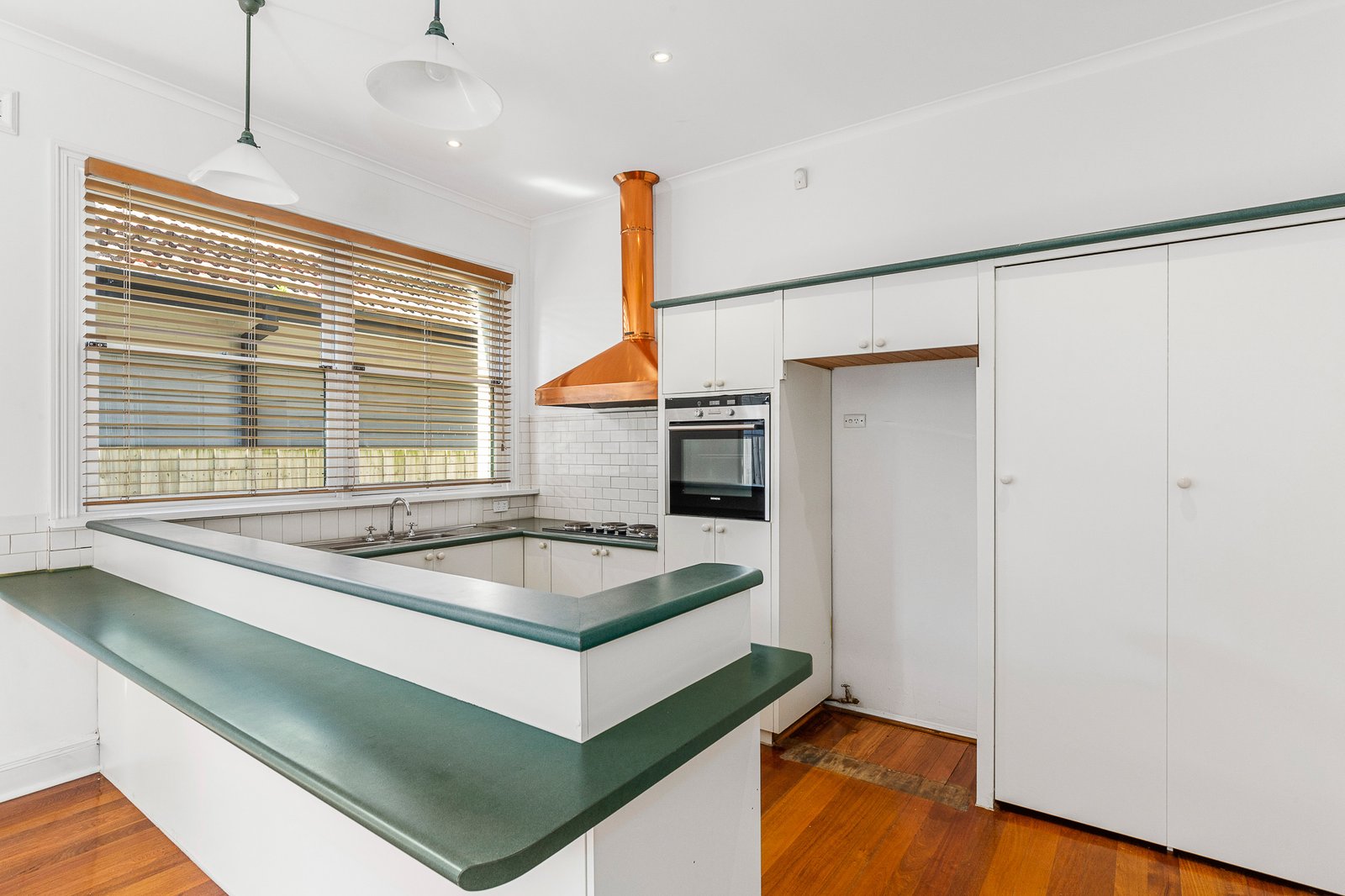 Gallery: 743 Hampton Street