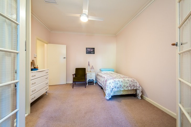 744 Fellowes Crescent ALBURY 9