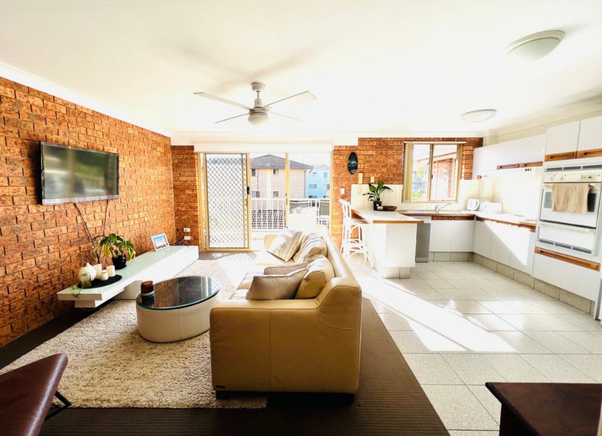 7/44 Ocean Street Mermaid Beach 3