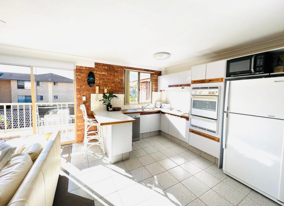 7/44 Ocean Street Mermaid Beach 5