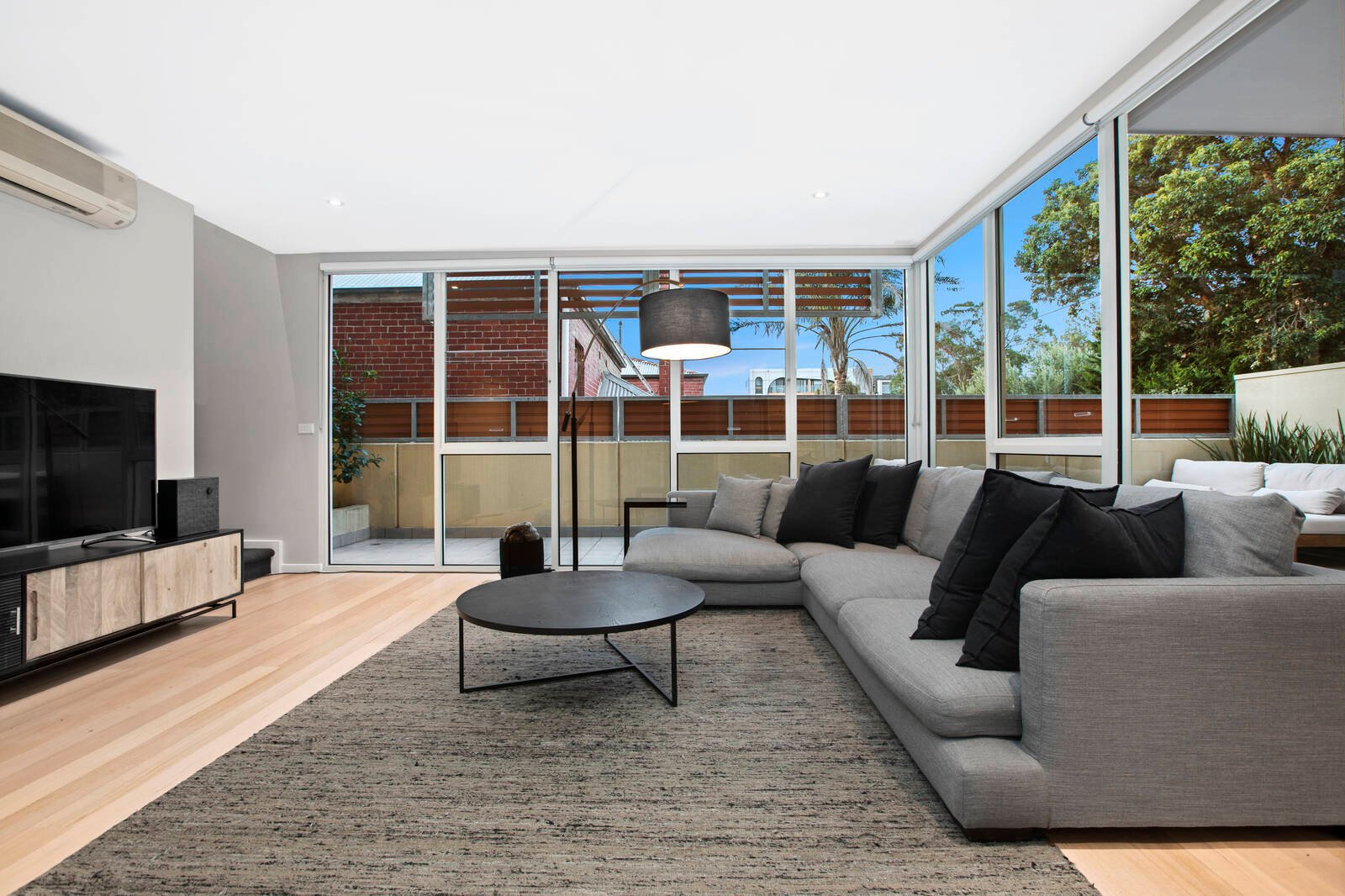 Gallery: 7/440 Hampton Street