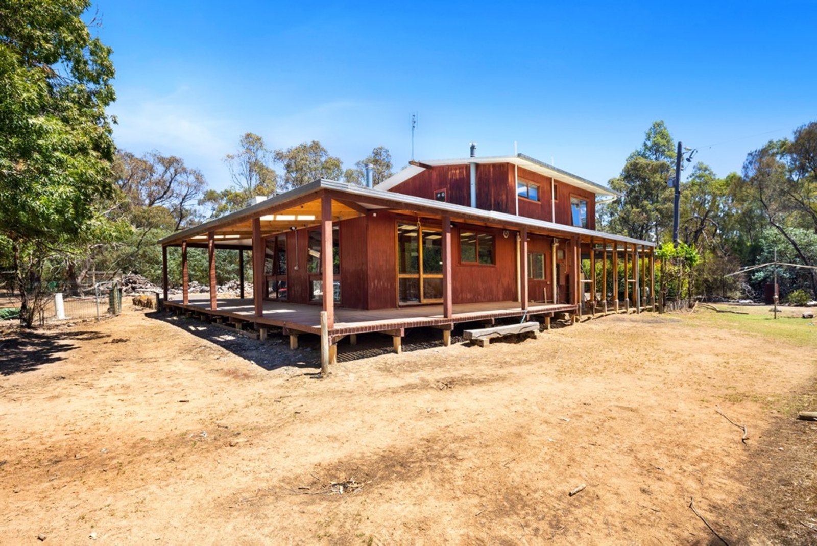 Photos: 745 Lillicur Road