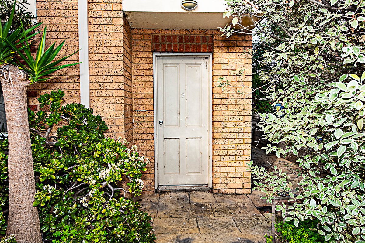 Gallery: 7/46-47 Nepean Highway
