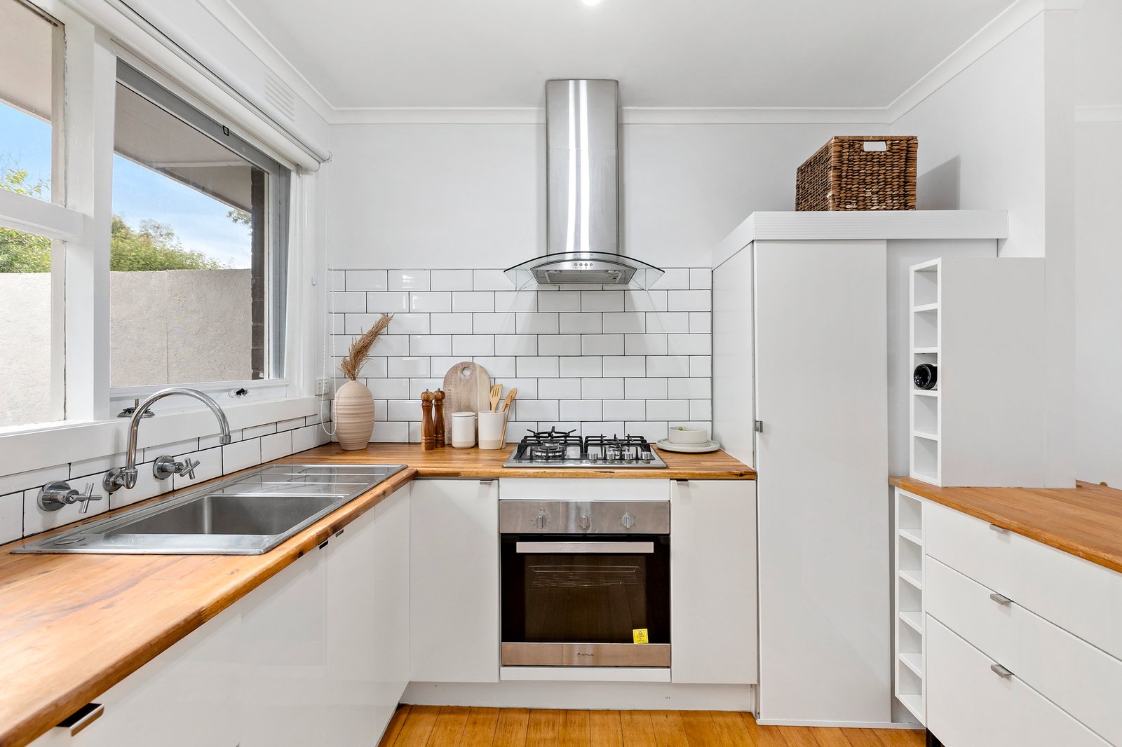 Gallery: 7/462 Station Street