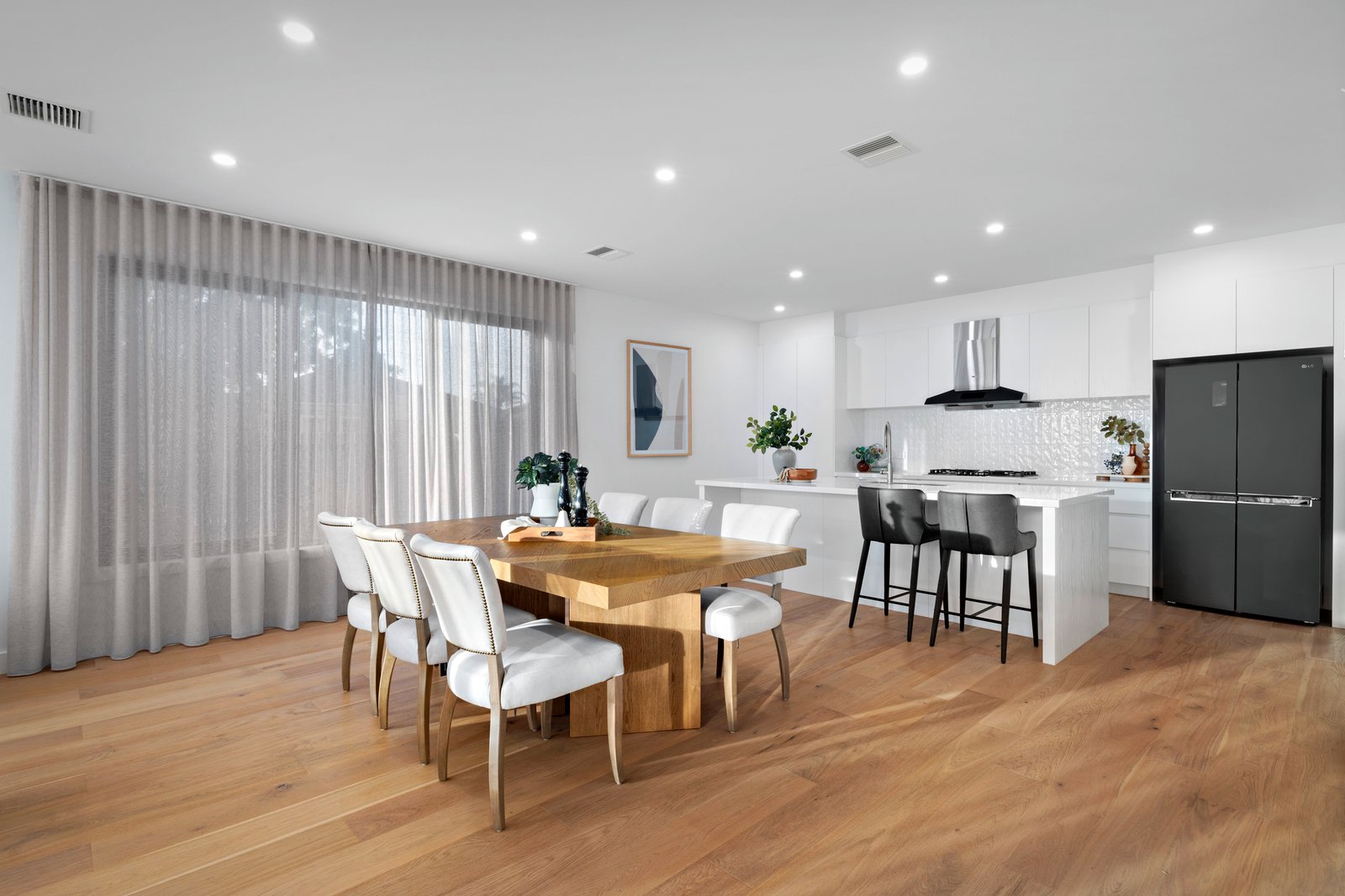 Gallery: 747 Nepean Highway
