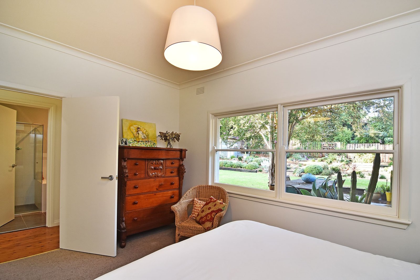 748 Forrest Hill Avenue ALBURY 9