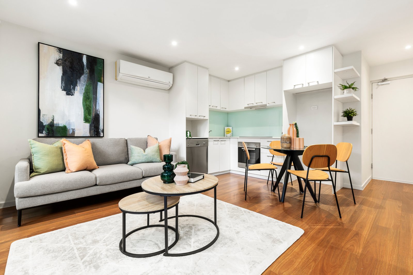 Gallery: 7/4A Lansdowne Road
