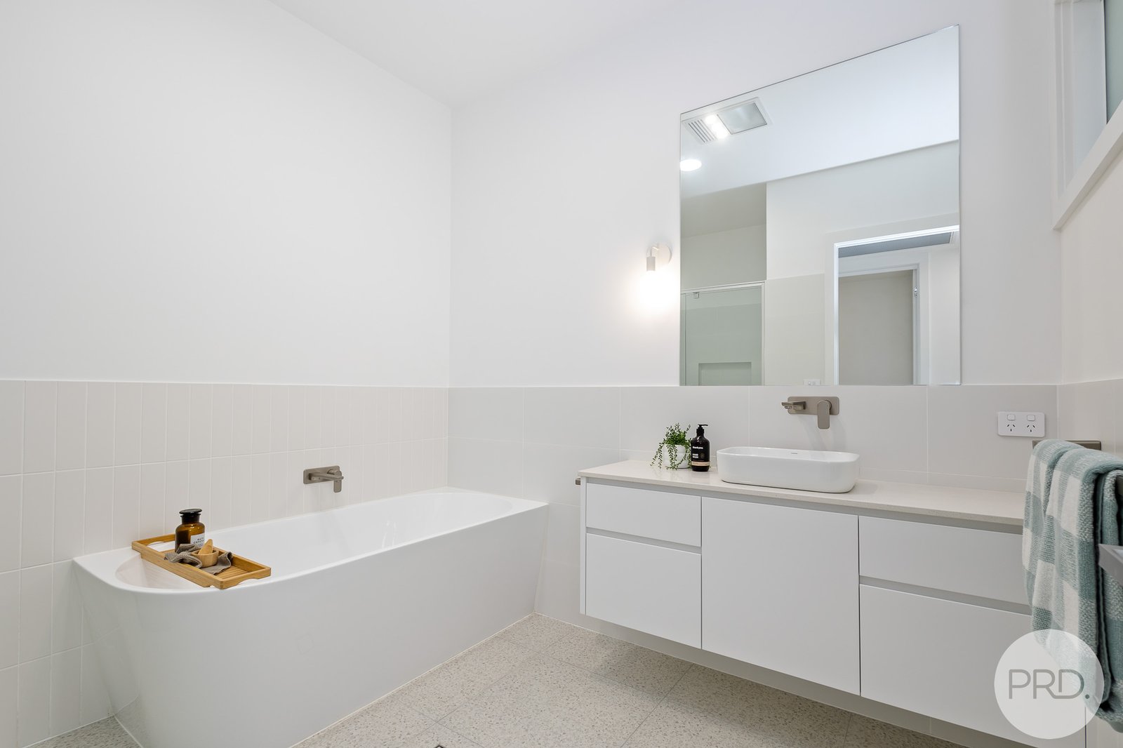 74a Lentara Street FINGAL BAY 25