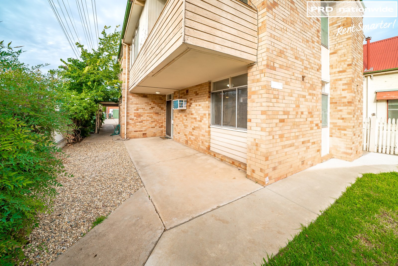 74A Tompson WAGGA WAGGA 8