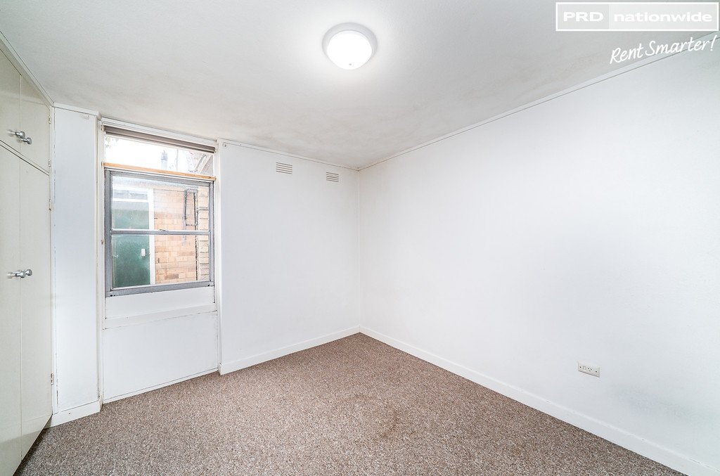 74A Tompson  WAGGA WAGGA 6