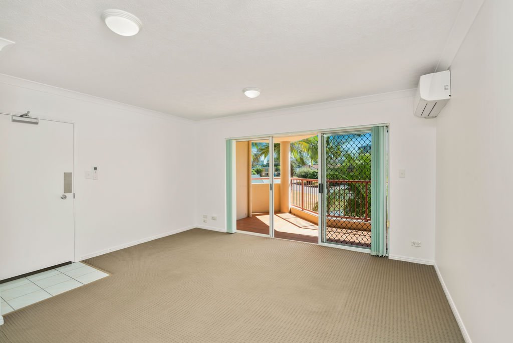 7/5-7 Ocean St  COOLANGATTA 5