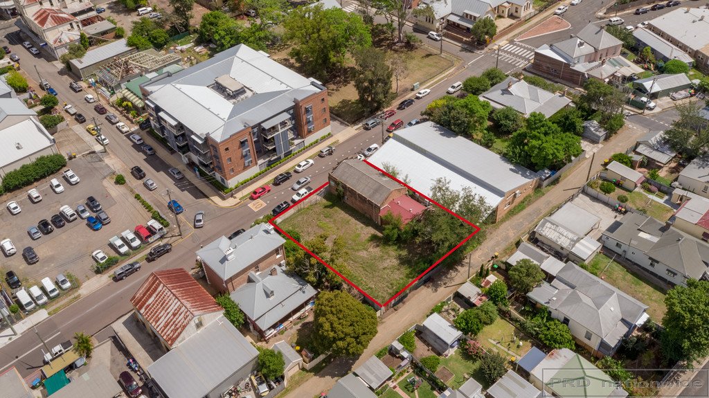 75-77 Elgin St  MAITLAND 6
