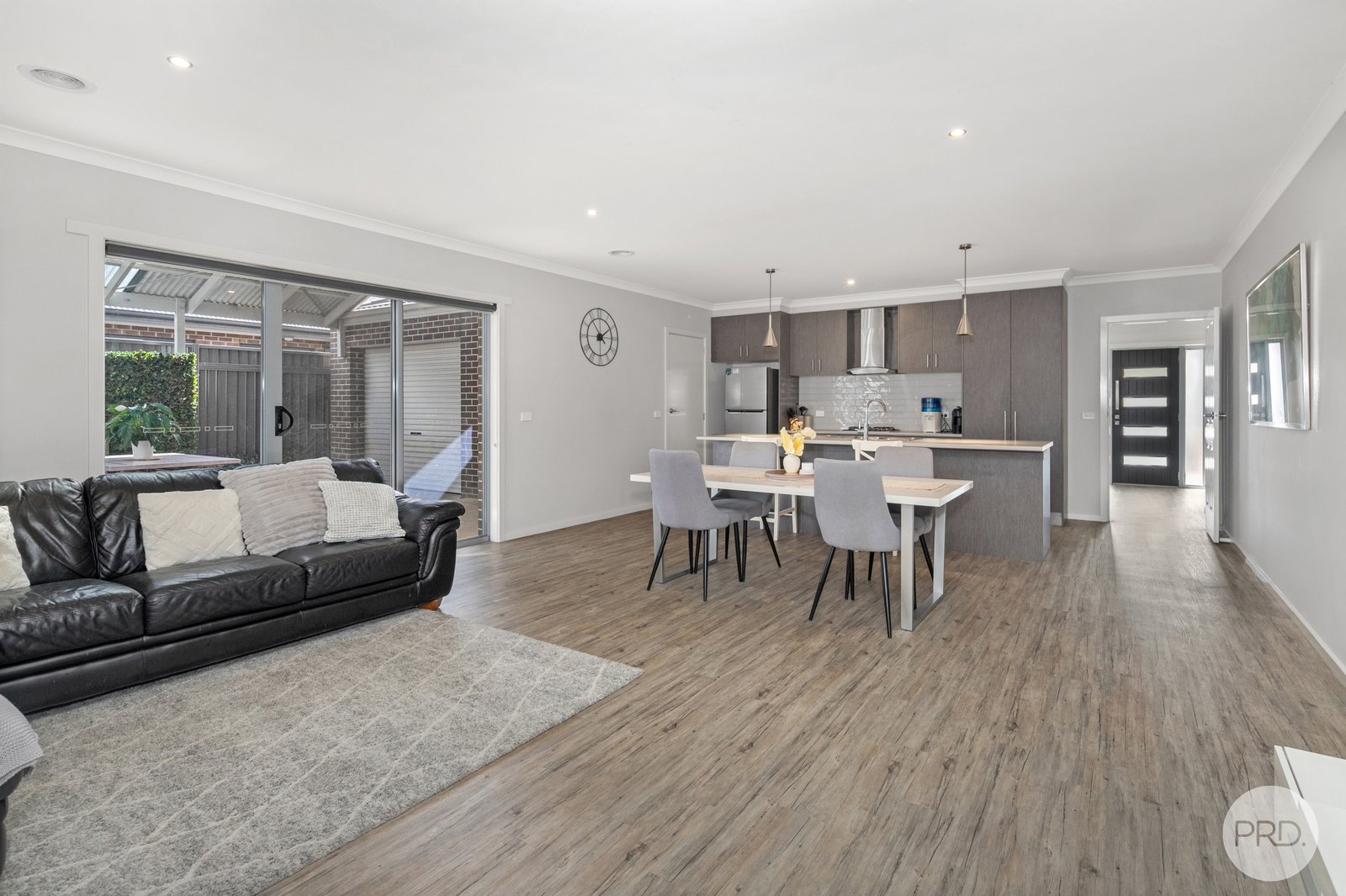 75 Ascot Gardens Drive DELACOMBE 6