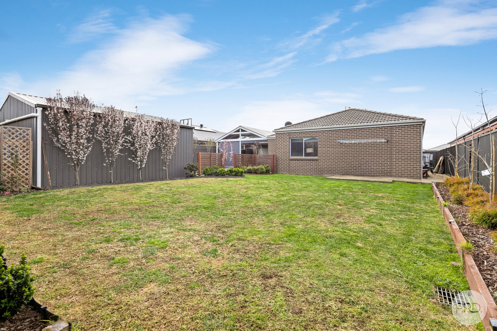 75 Ascot Gardens Drive DELACOMBE 14