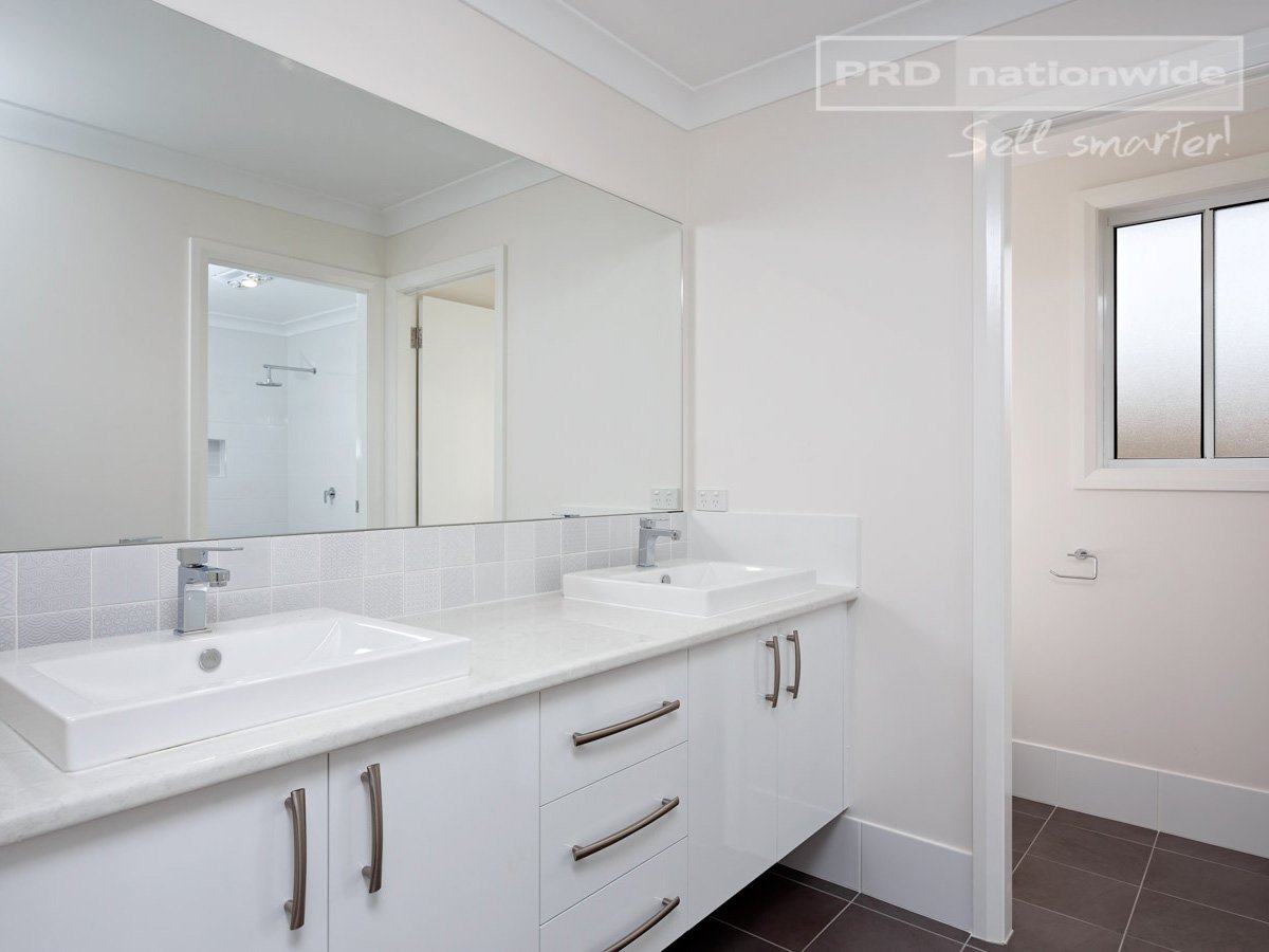 75 Barmedman Ave  GOBBAGOMBALIN 9