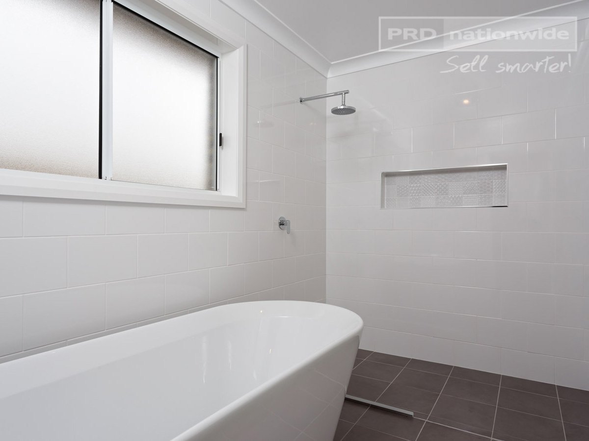 75 Barmedman Ave  GOBBAGOMBALIN 10