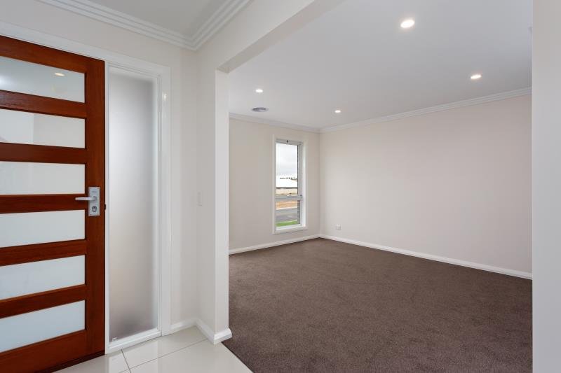75 Barmedman Avenue GOBBAGOMBALIN 2