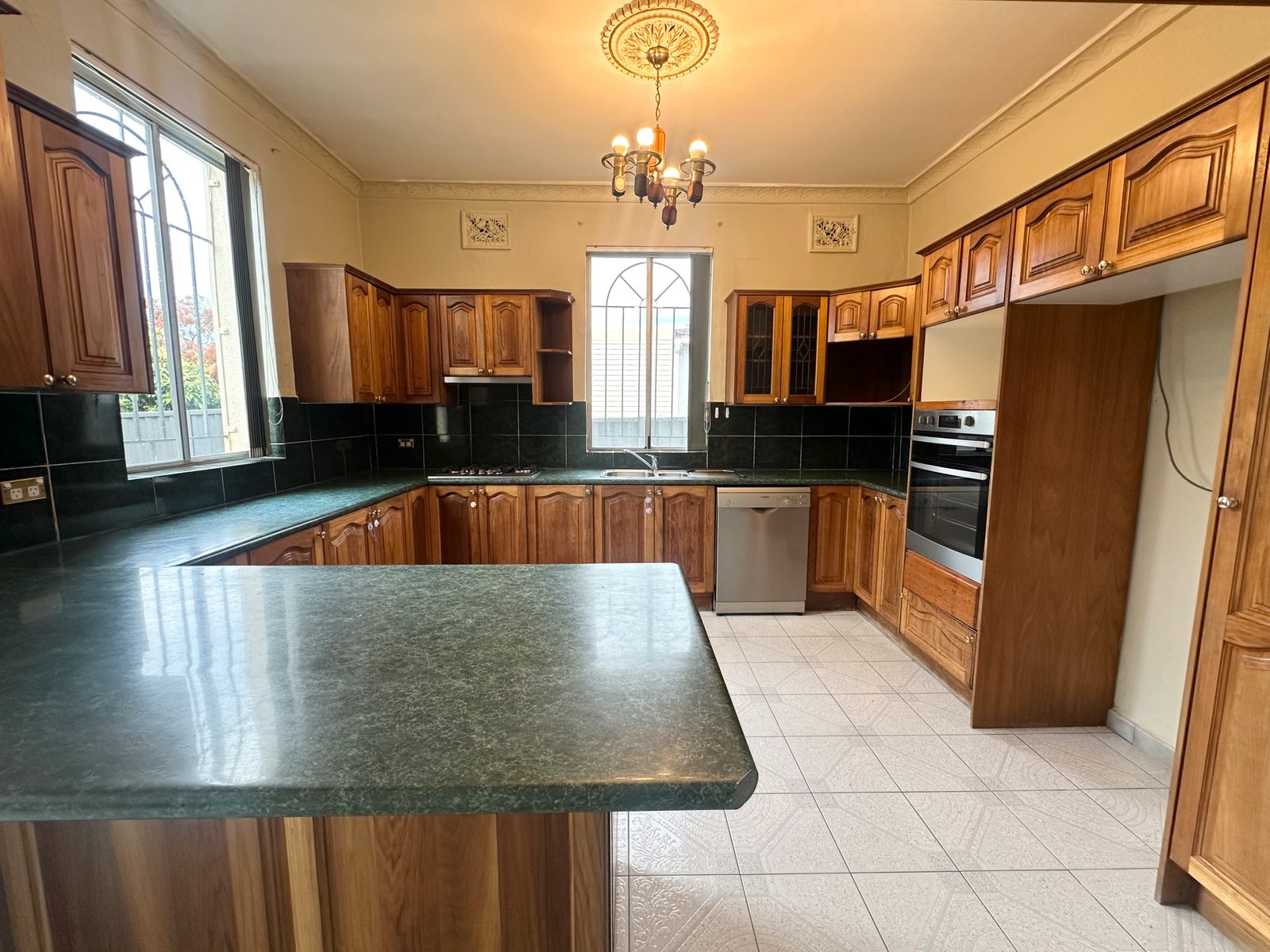 75 Bayview Avenue EARLWOOD 4