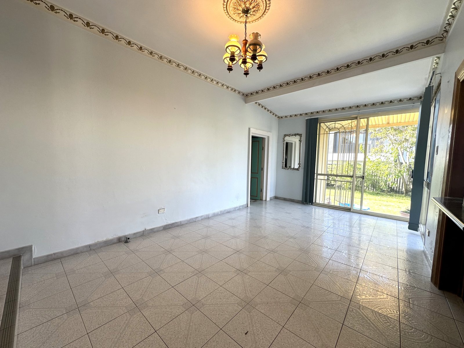 75 Bayview Avenue EARLWOOD 6