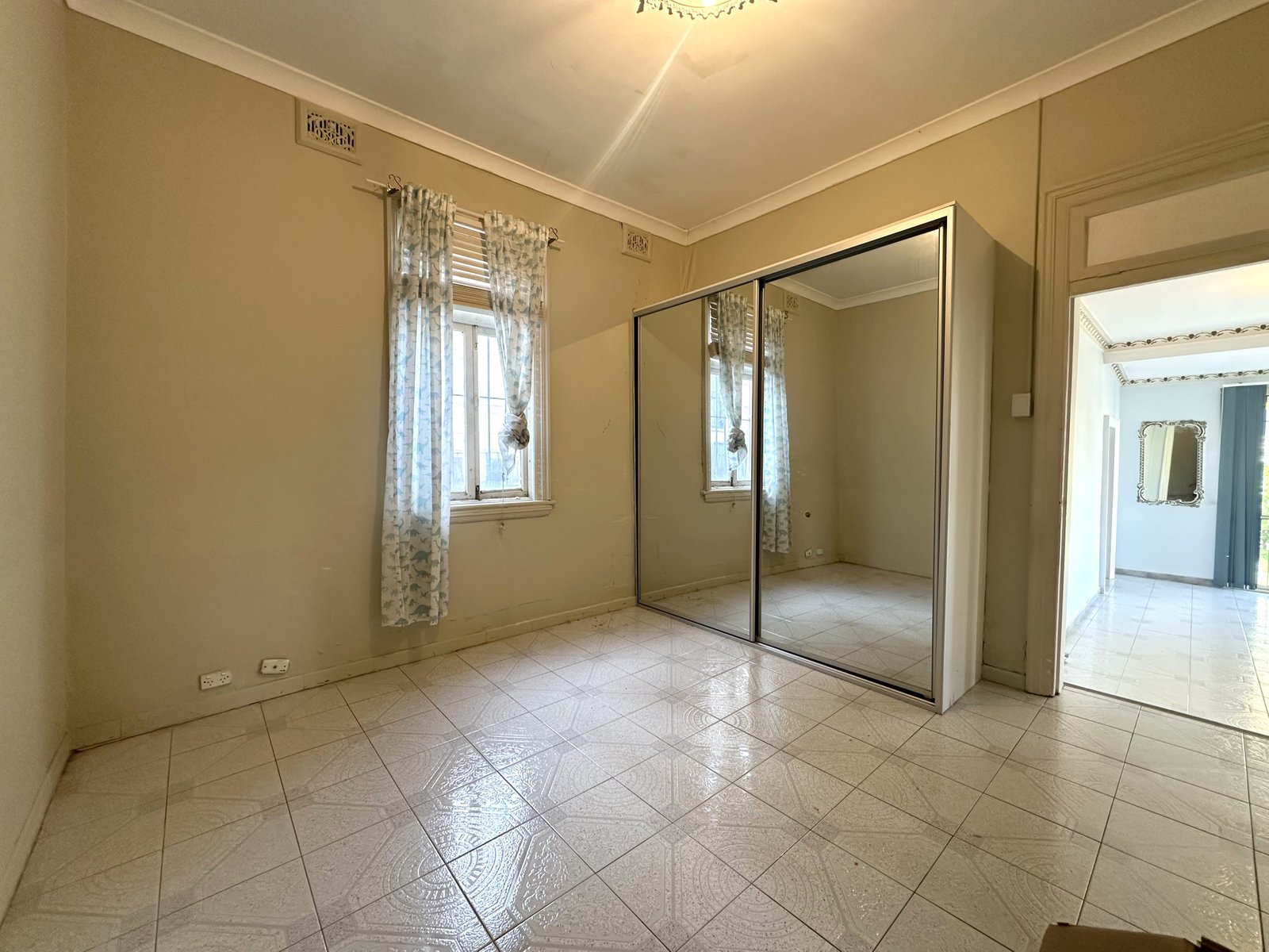 75 Bayview Avenue EARLWOOD 9