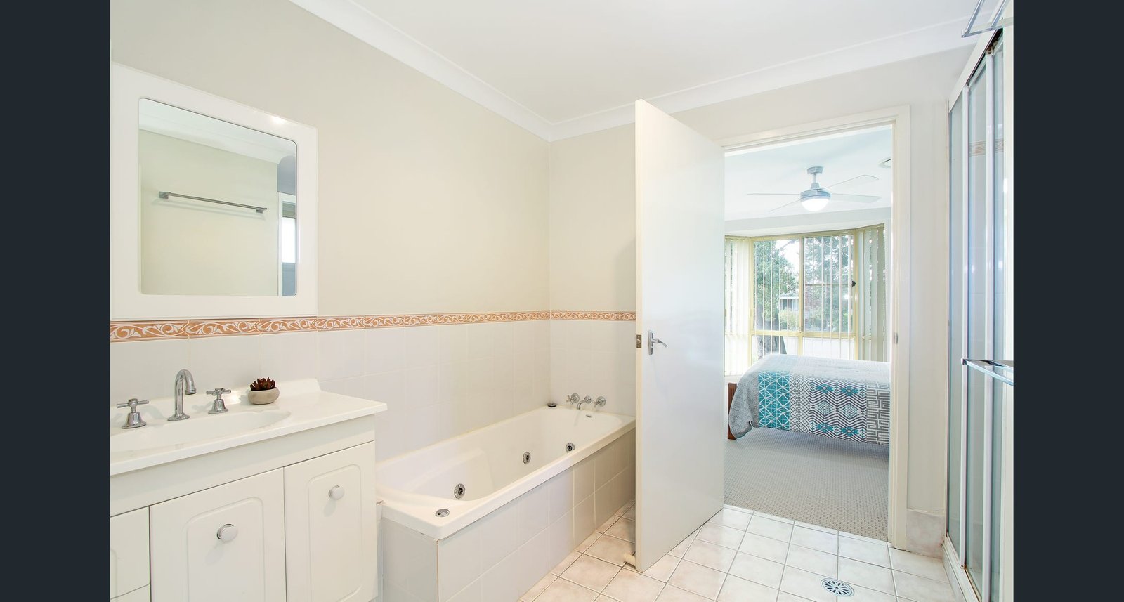 75 Blaxland Way TAMWORTH 6