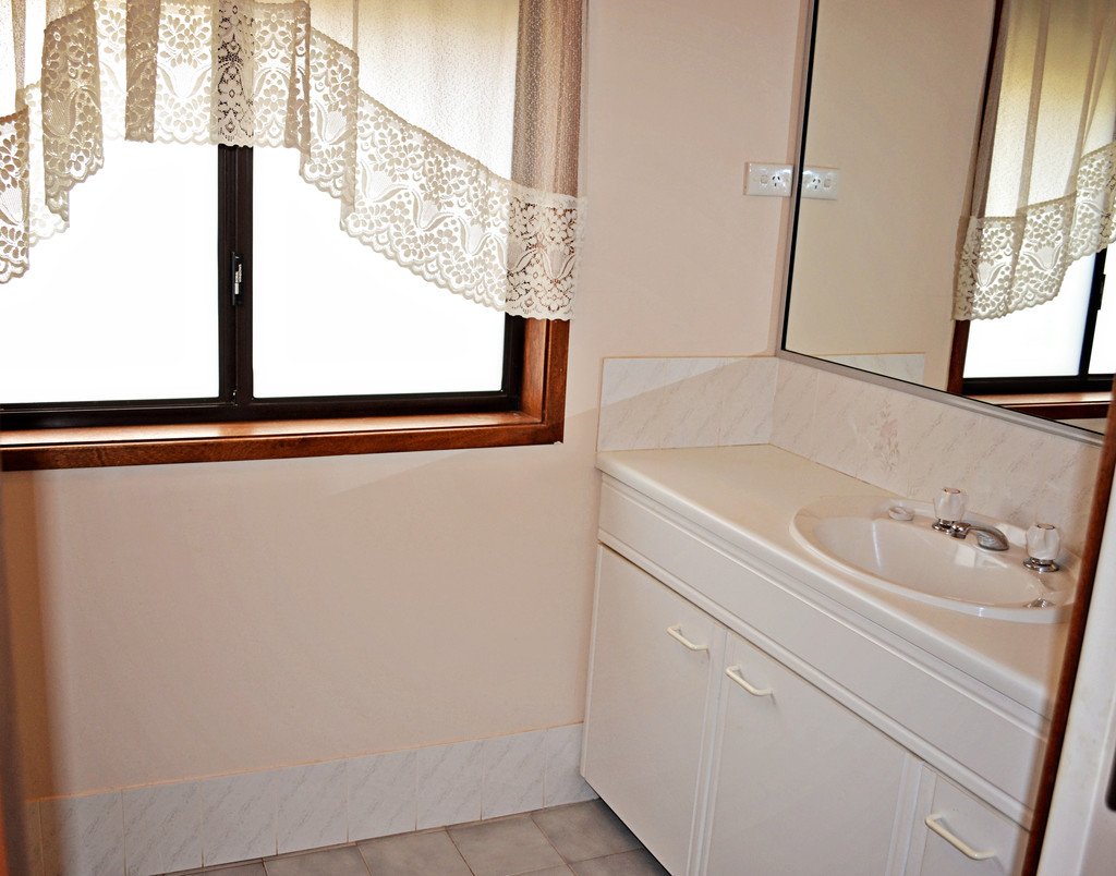 75 Bogong Street TUMBARUMBA 8