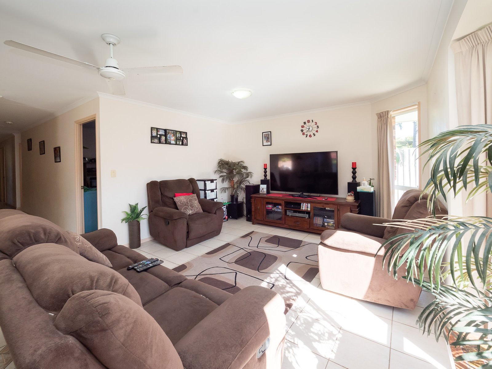 75 Bowerbird Avenue ELI WATERS 11